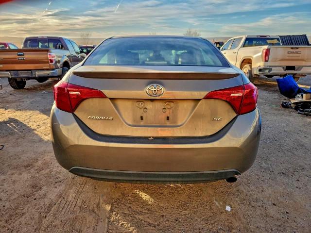 Toyota Corolla L Image 9