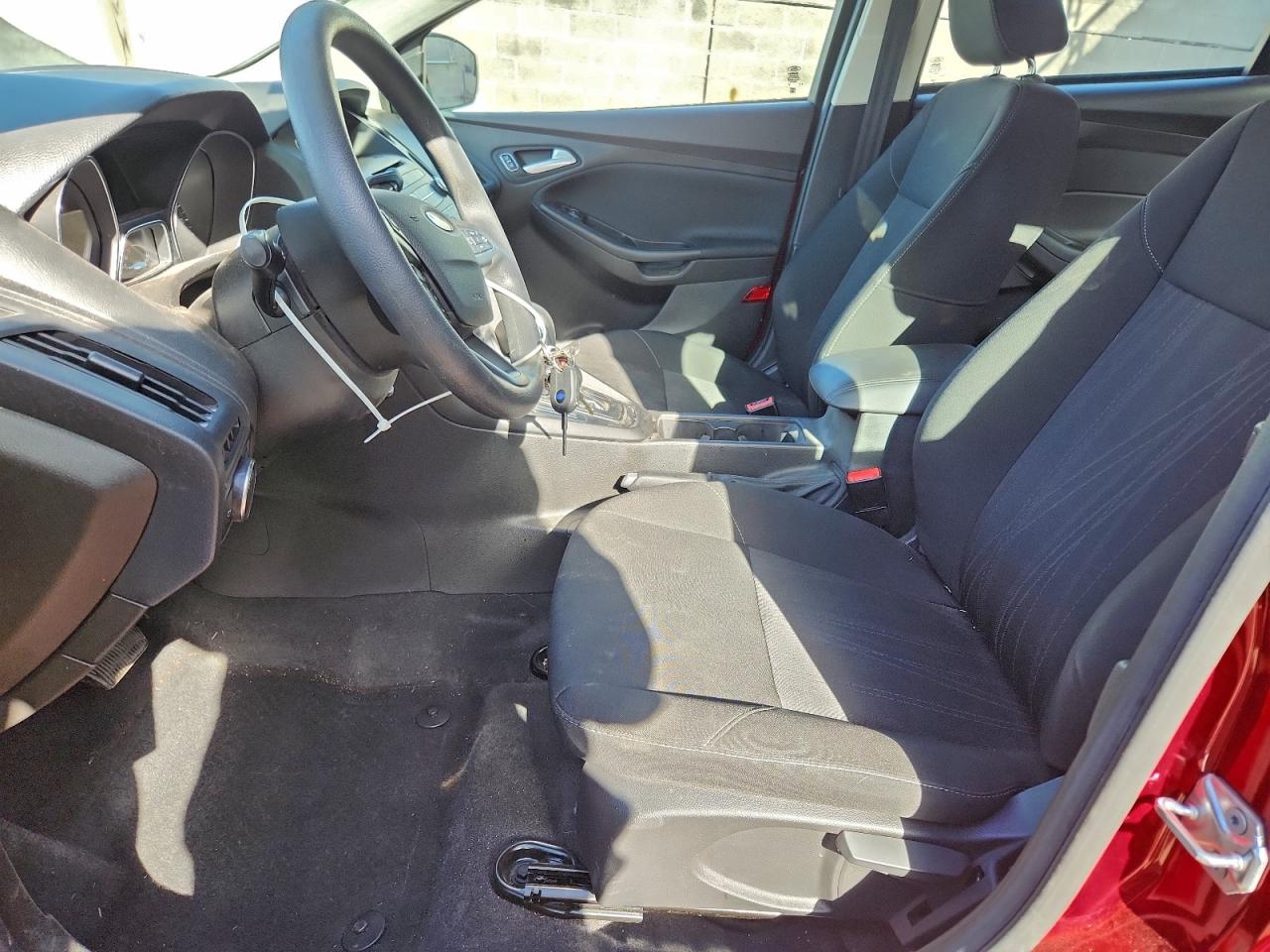 Ford Focus Se Image 4