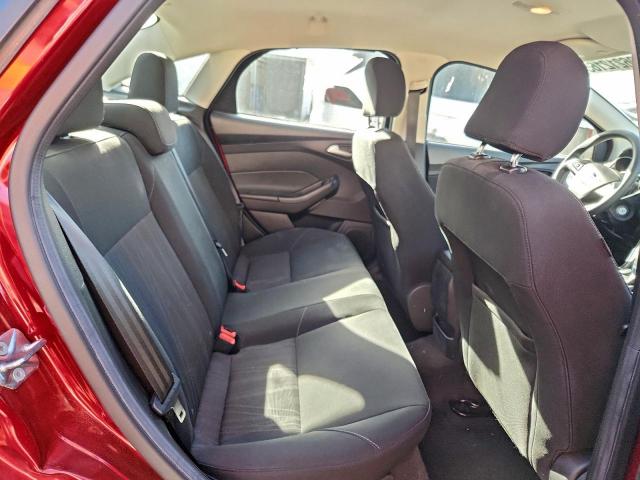 Ford Focus Se Image 11