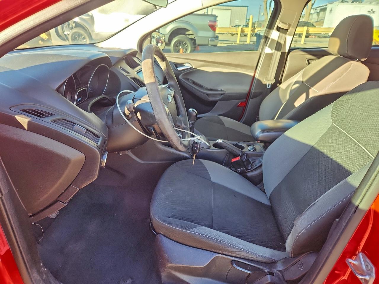 Ford Focus Se Image 6