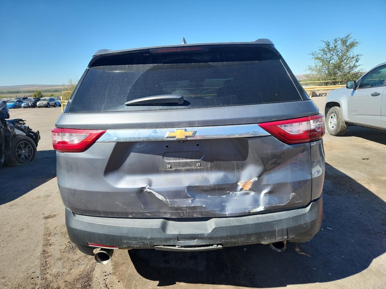 Chevrolet Traverse Ls Image 4