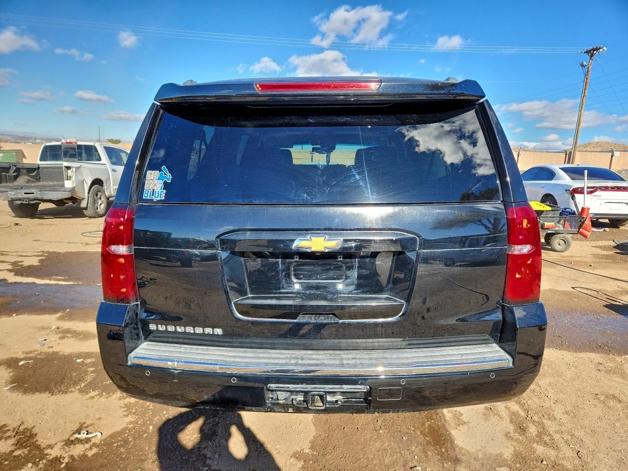 Chevrolet Suburban K1500 Ltz Image 11