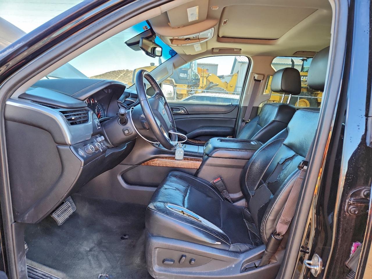 Chevrolet Suburban K1500 Ltz Image 8