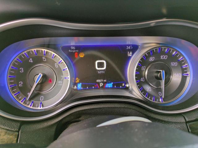 Chrysler 300 Limited Image 12