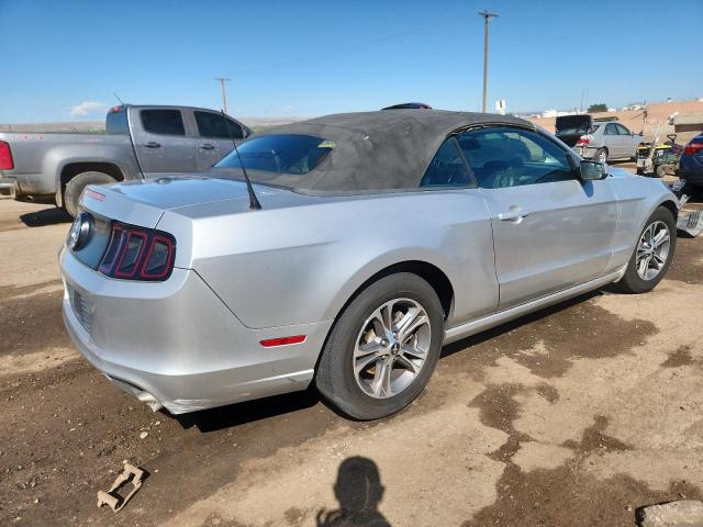 Ford Mustang Image 9