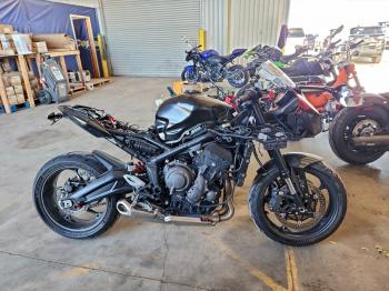  Salvage Triumph Motorcycle Daytona 66