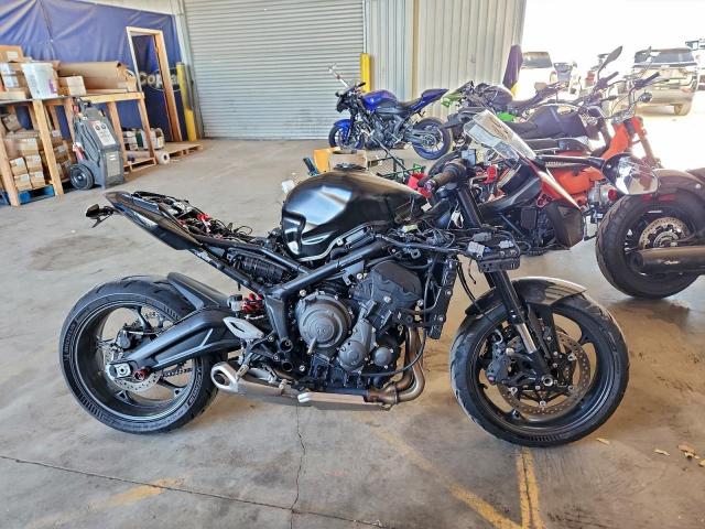  Salvage Triumph Motorcycle Daytona 66