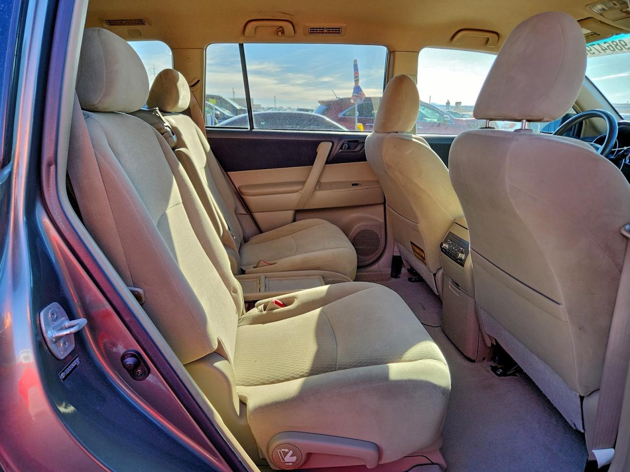 Toyota Highlander Image 7