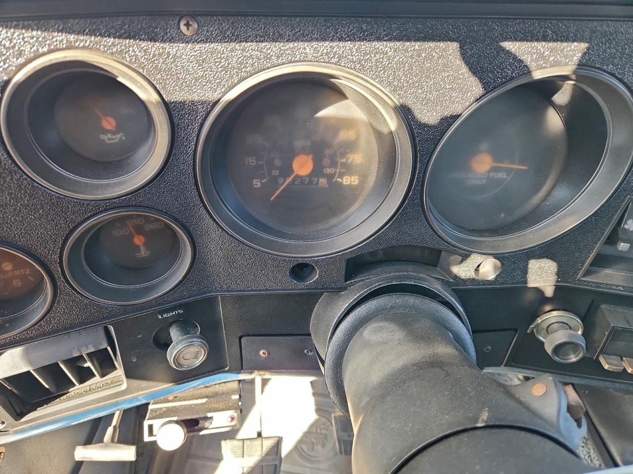 Chevrolet Ck Series Image 8