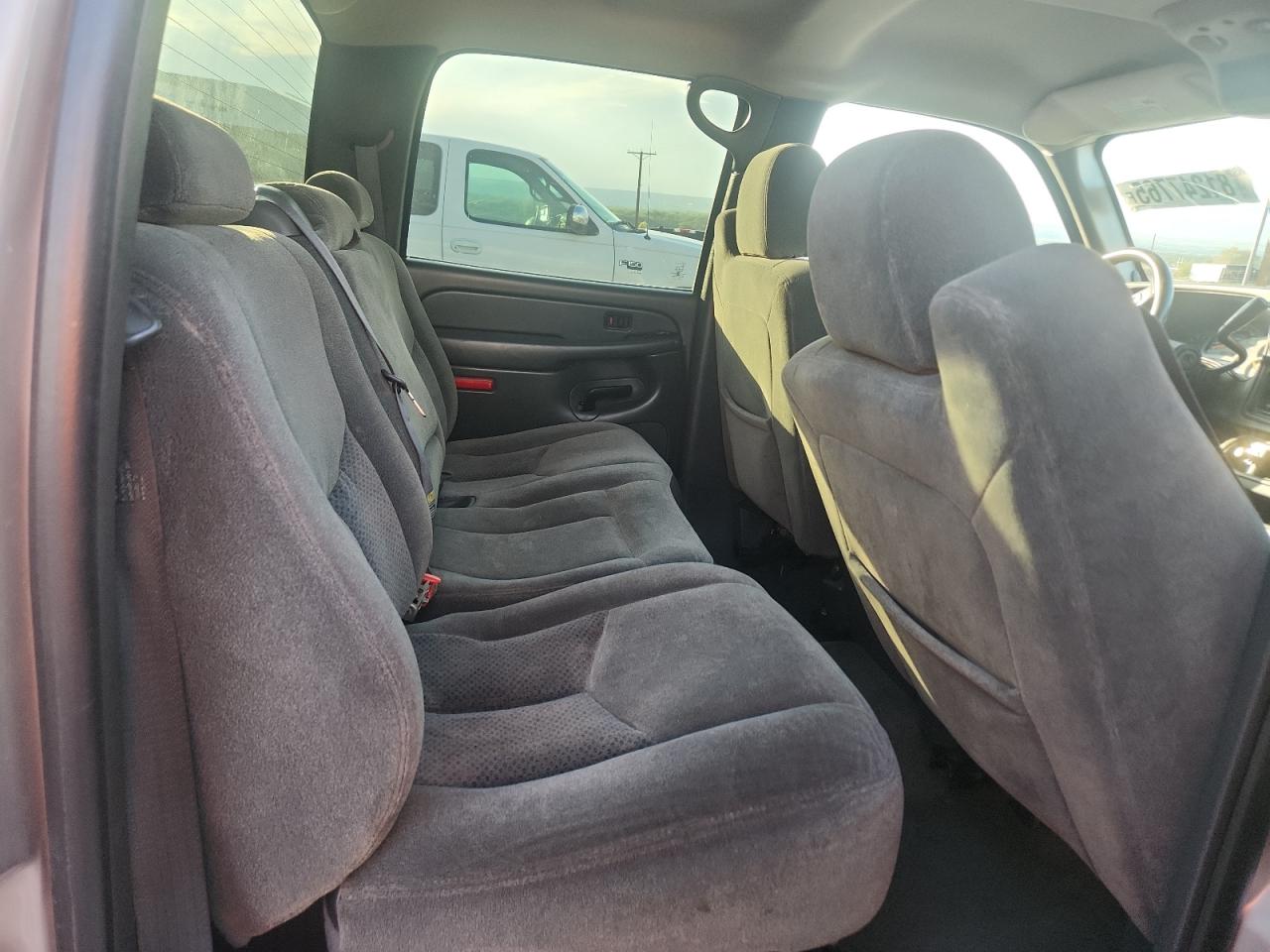 Chevrolet Silverado C1500 Image 11