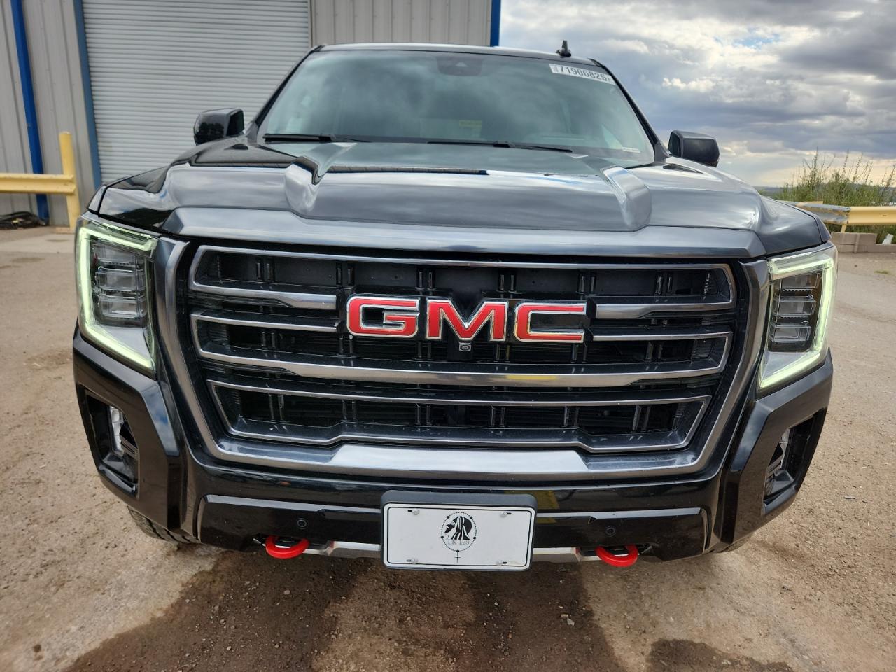 GMC Yukon K1500 At4 Image 5
