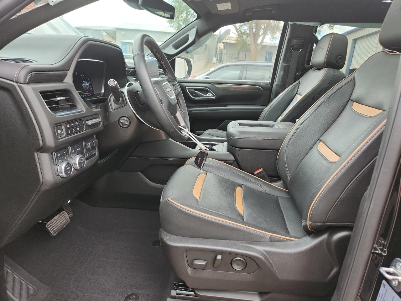 GMC Yukon K1500 At4 Image 13