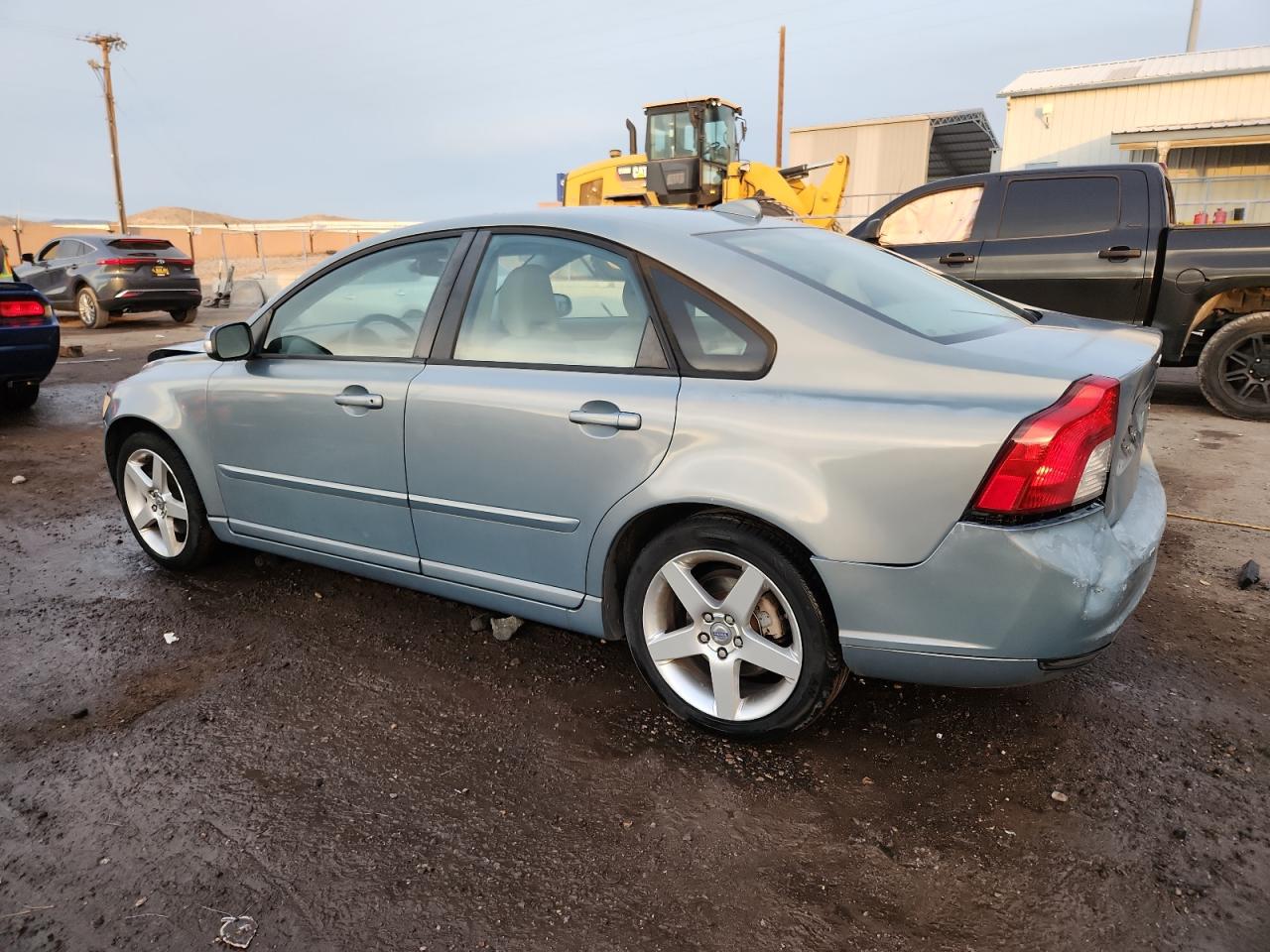 Volvo S40 2.4i Image 2