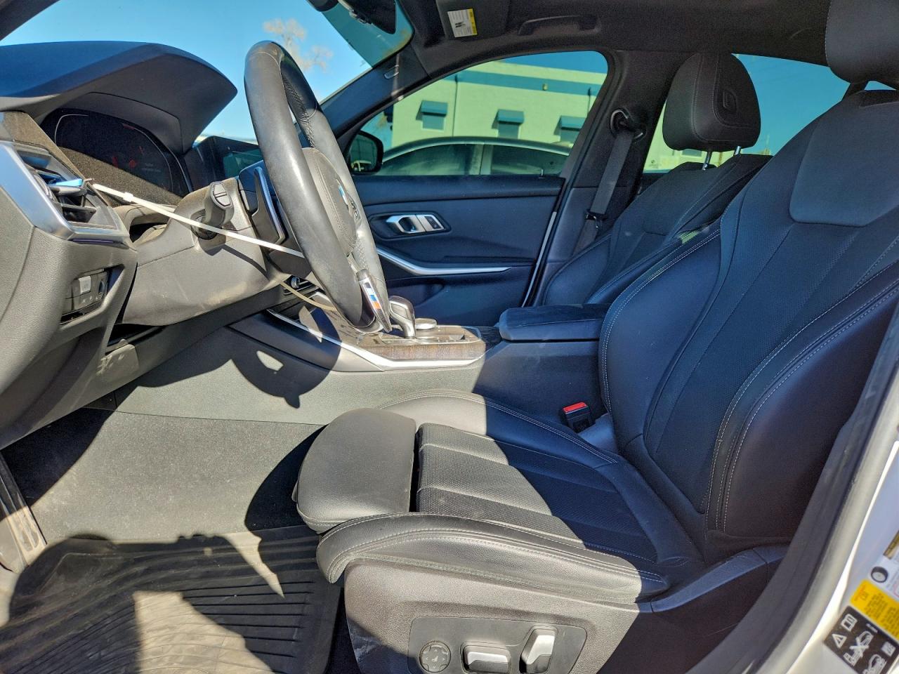 BMW 3 Series Image 4