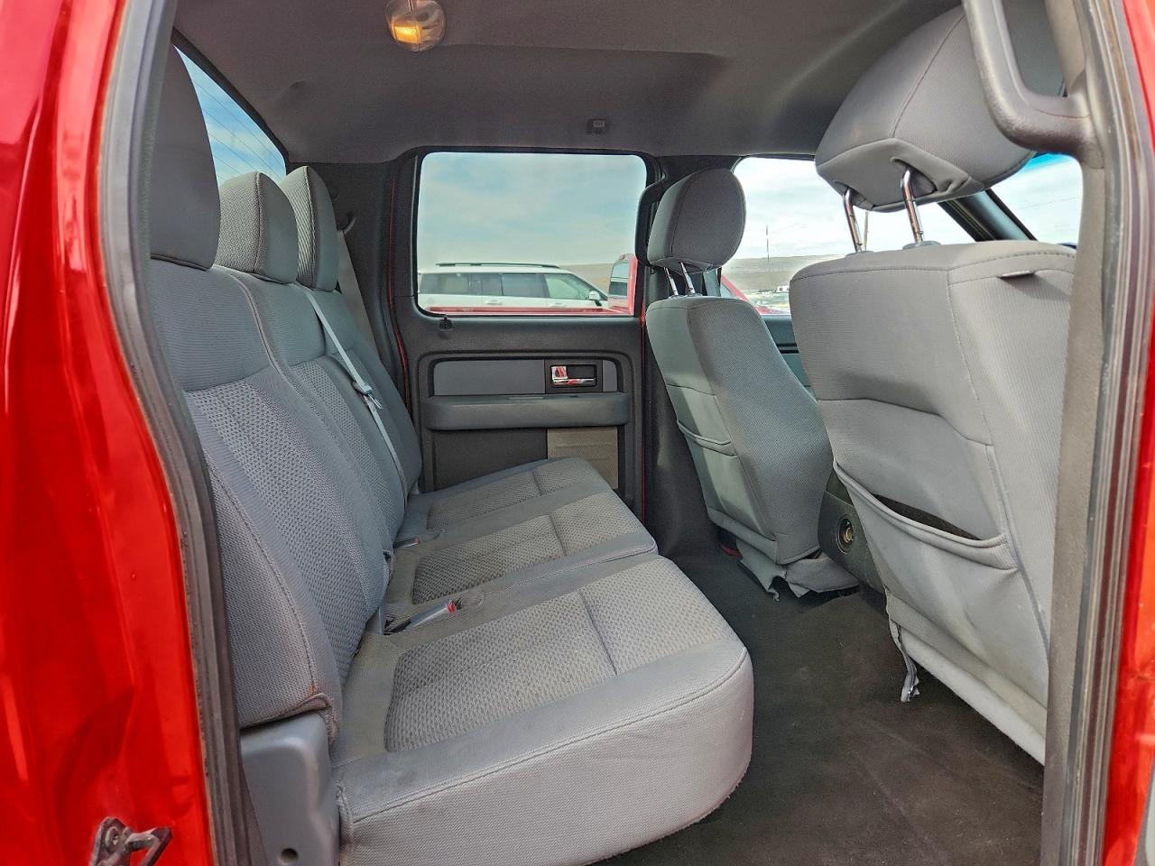 Ford F-150 Supercrew Image 12