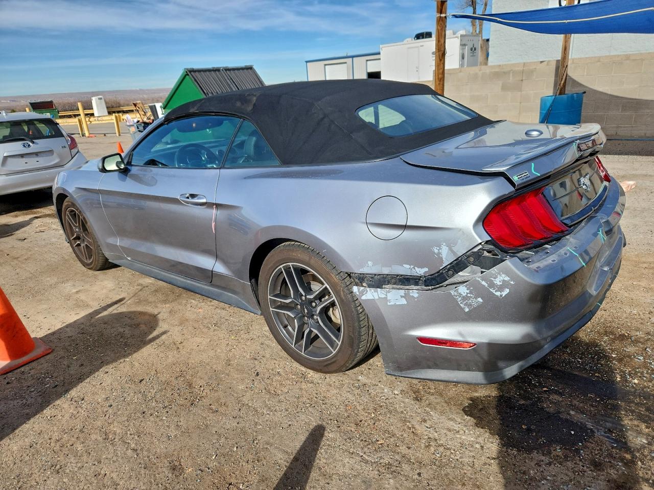Ford Mustang Image 5