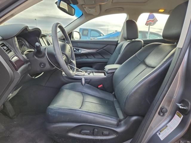 INFINITI Q70 3.7 Luxe Image 3