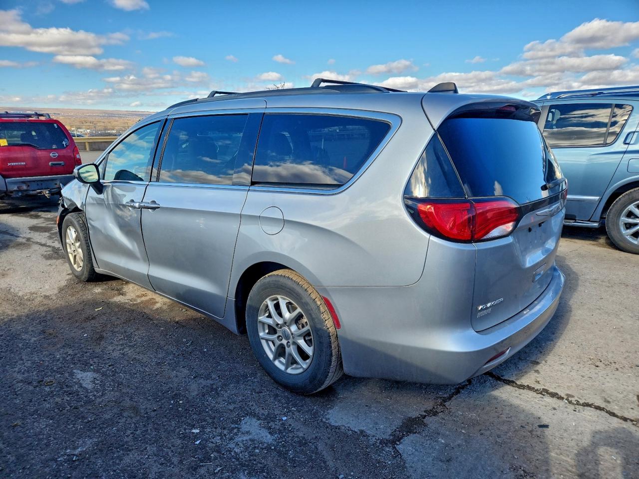 Chrysler Minivan Lxi Image 11