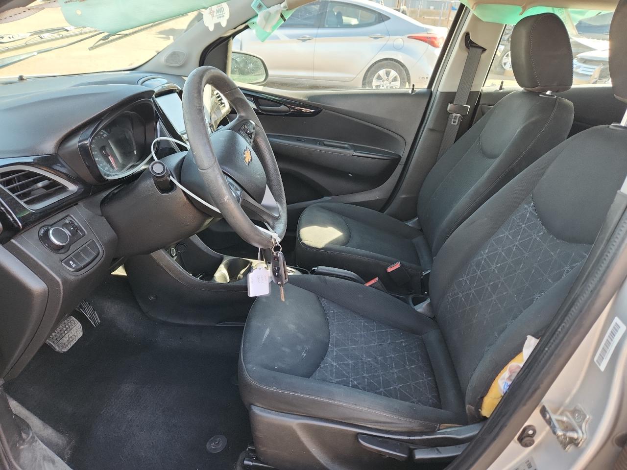 Chevrolet Spark 1lt Image 9