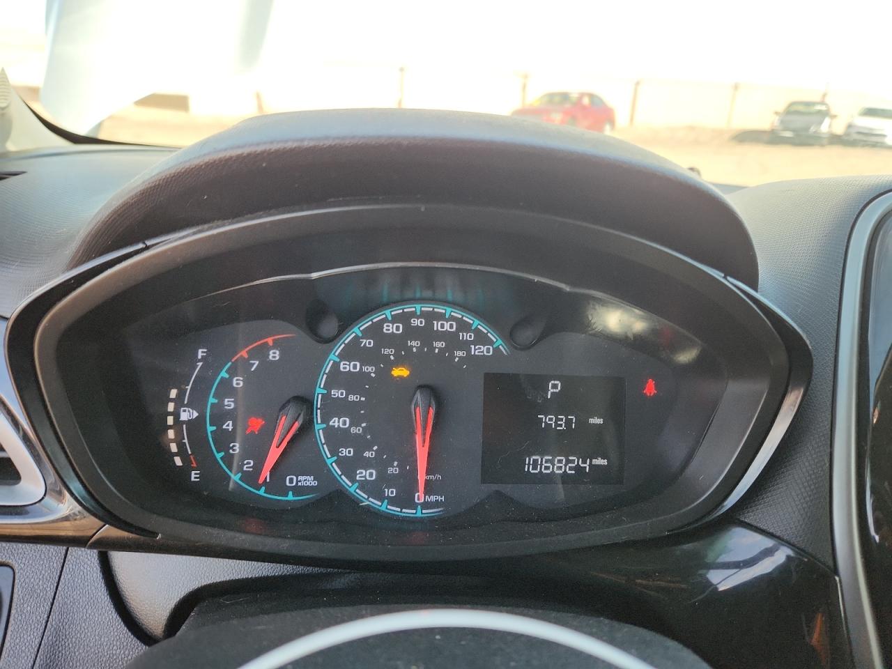 Chevrolet Spark 1lt Image 4