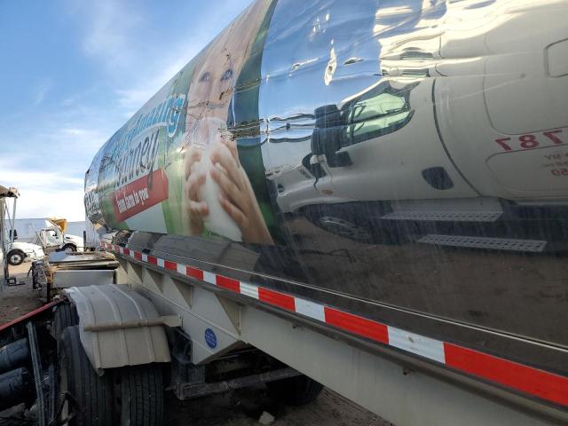 Walker Trailer Image 3