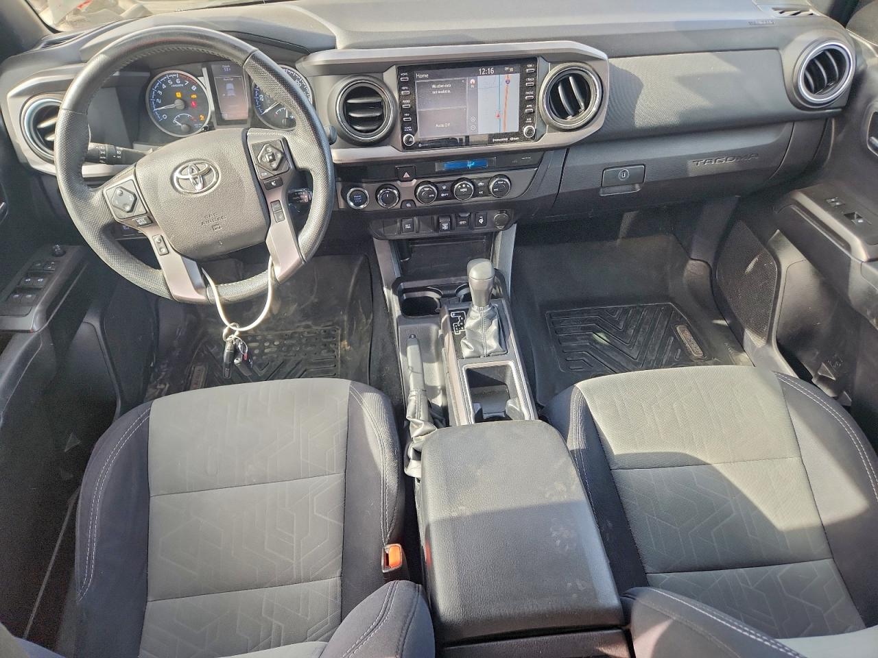 Toyota Tacoma Double Cab Image 7