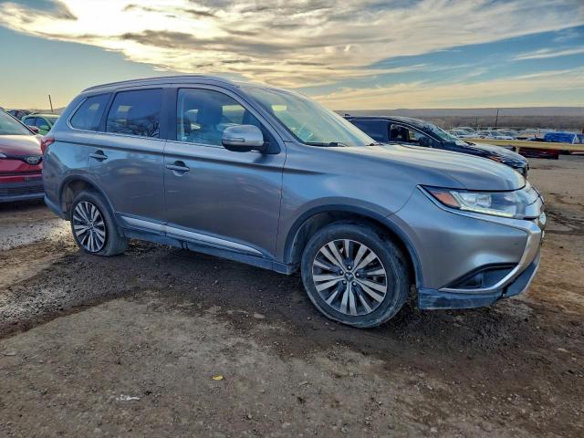 Mitsubishi Outlander Se Image 2