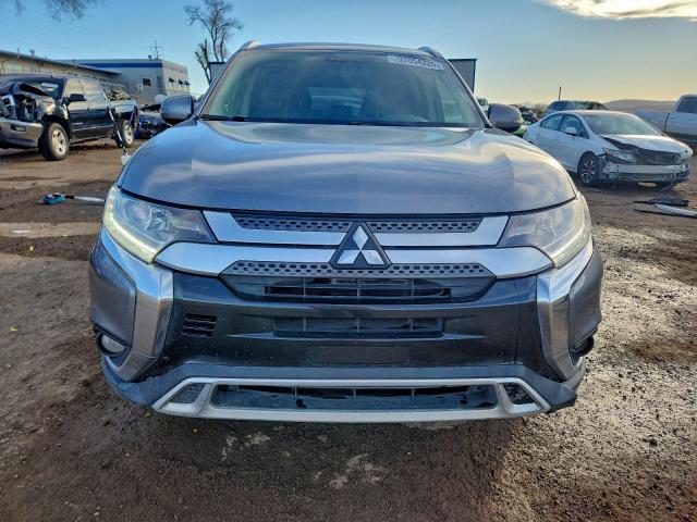 Mitsubishi Outlander Se Image 11