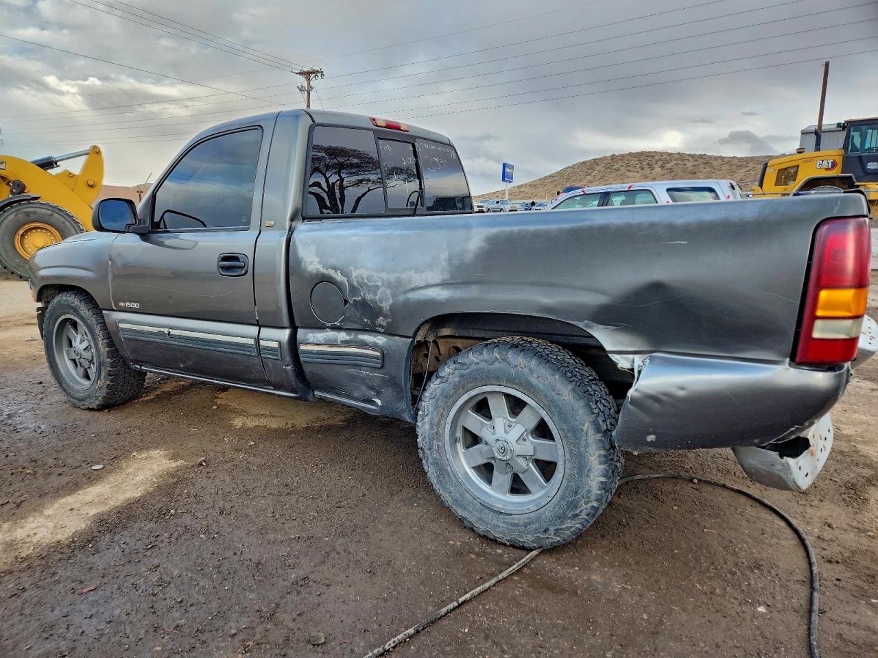Chevrolet Silverado C1500 Image 12