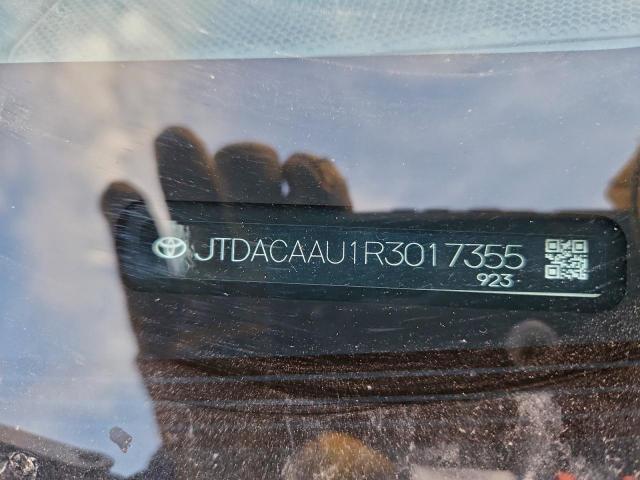 Toyota Prius Le Image 5