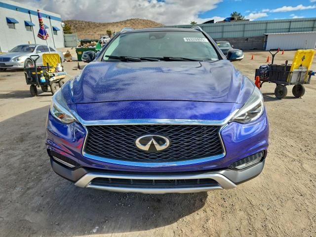 INFINITI Qx Base Image 4
