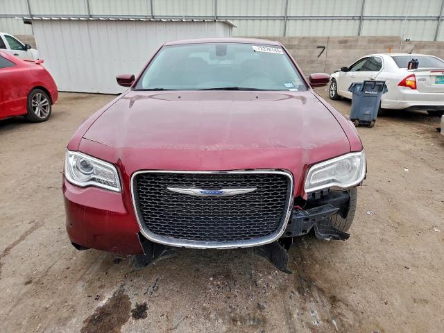 Chrysler 300 Touring Image 7