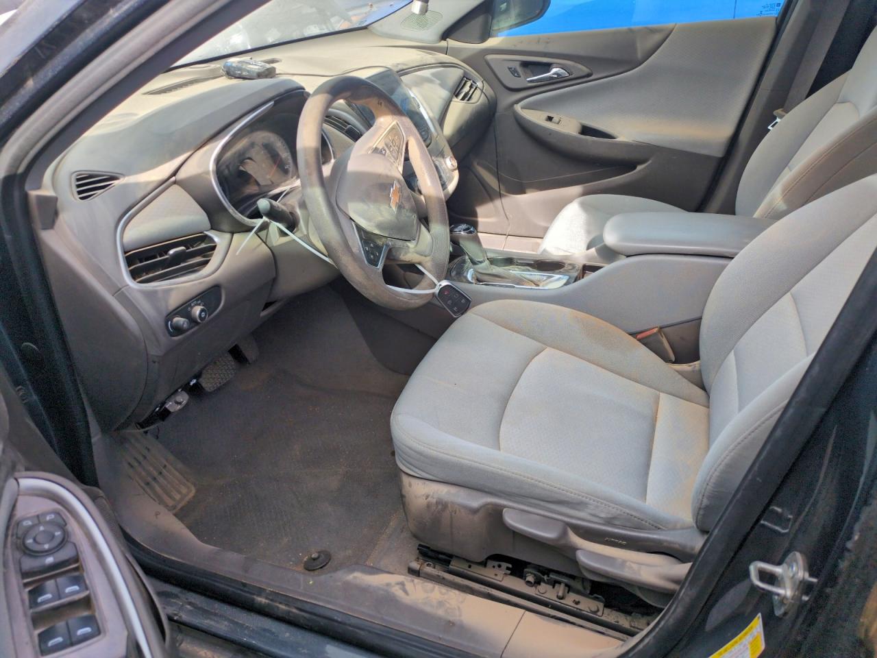 Chevrolet Malibu Ls Image 2