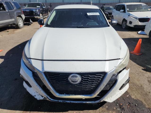 Nissan Altima S Image 6