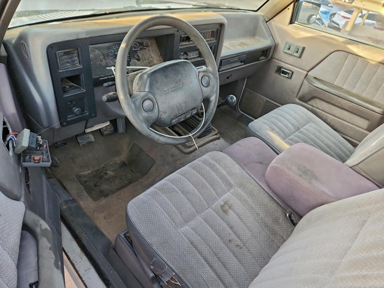 Dodge Dakota Image 4