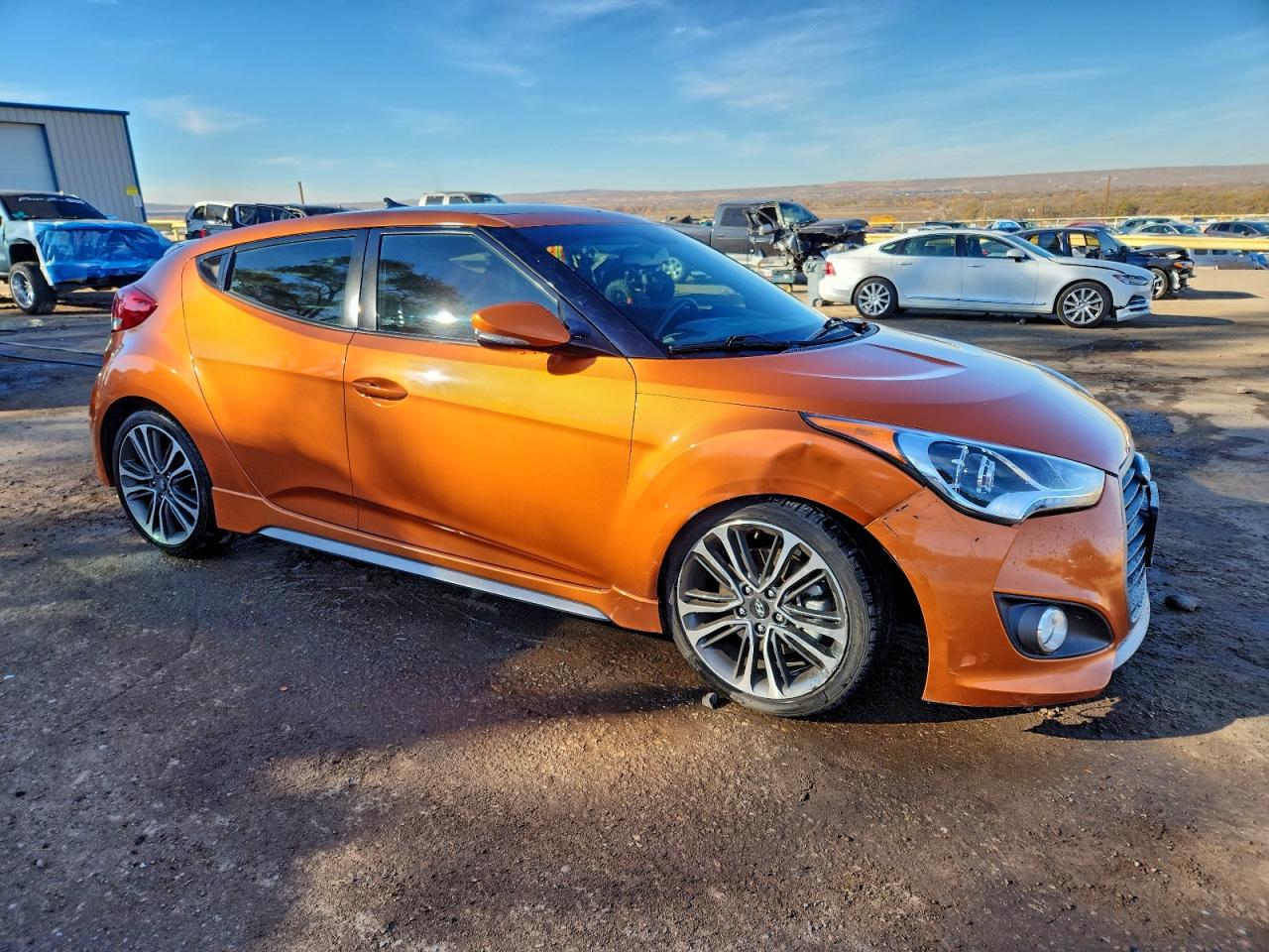 Hyundai VELOSTER Turbo Image 4