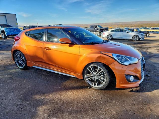 Hyundai VELOSTER Turbo Image 4