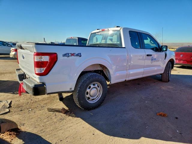 Ford F-150 Super Cab Image 5
