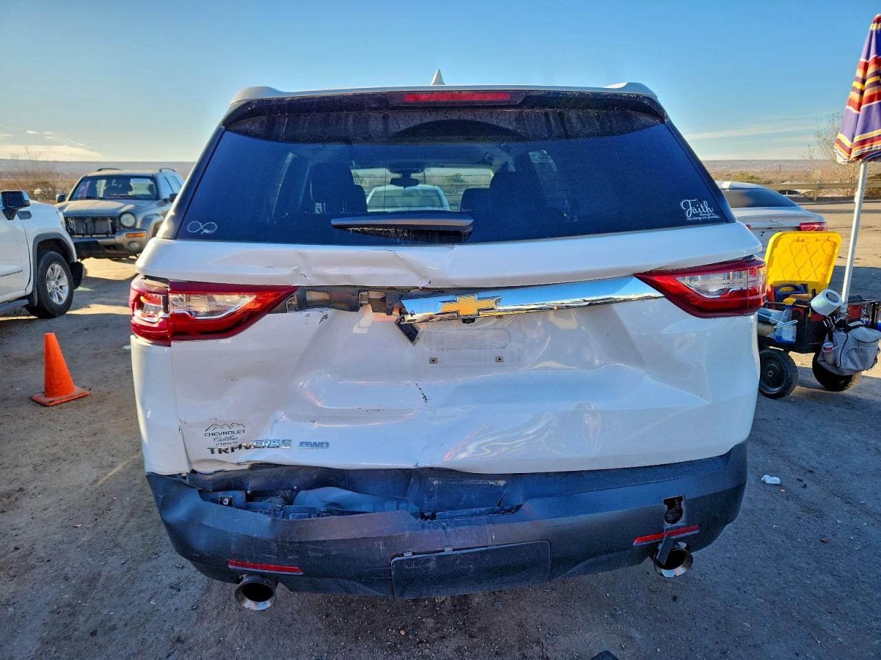 Chevrolet Traverse Ls Image 3