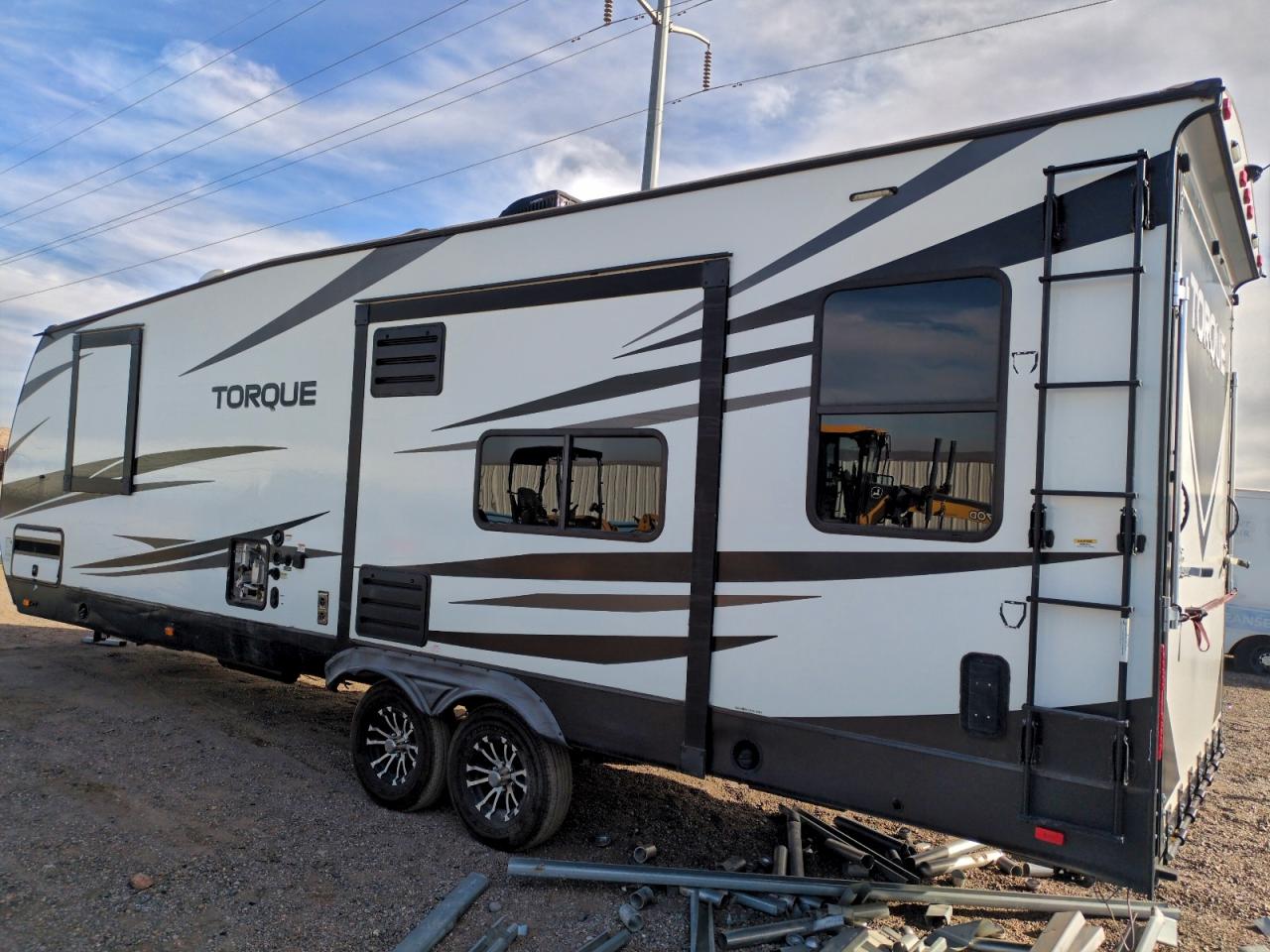 Heart Land Torque Image 8