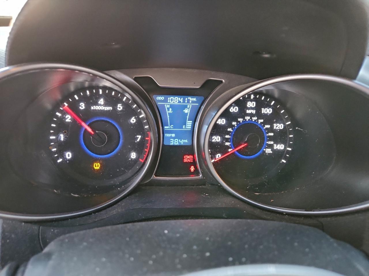 Hyundai VELOSTER Image 12