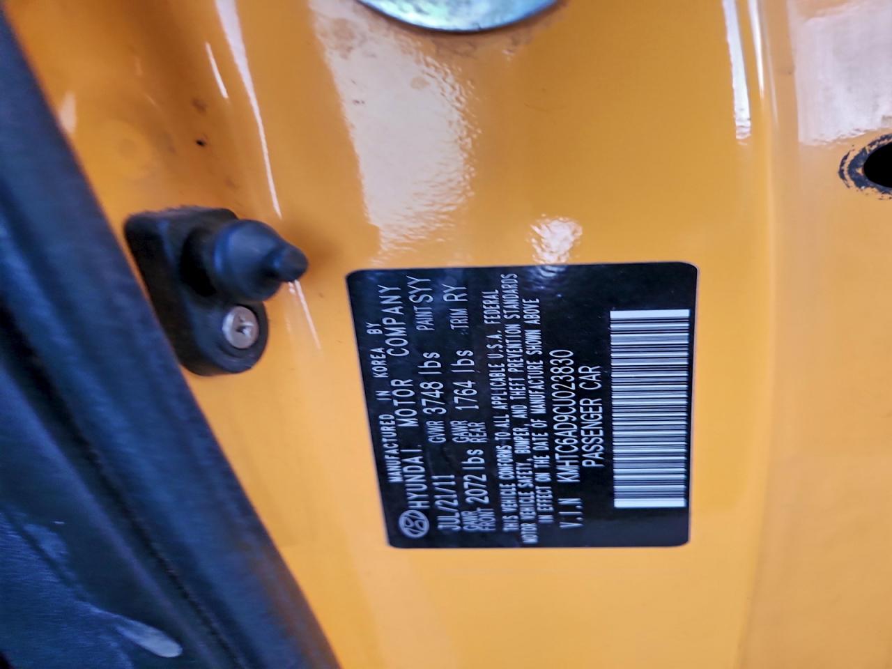 Hyundai VELOSTER Image 9