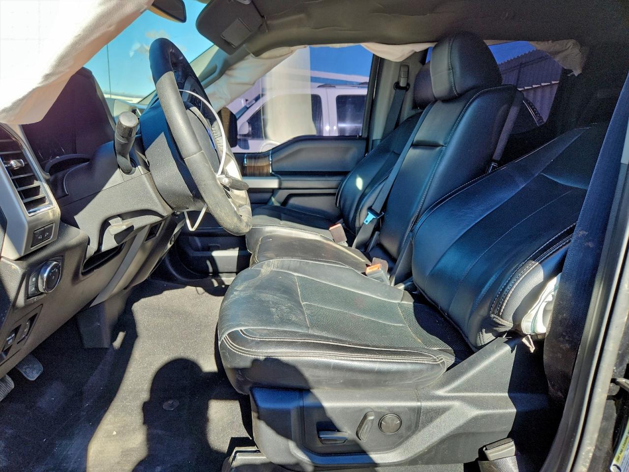 Ford F-150 Supercrew Image 7