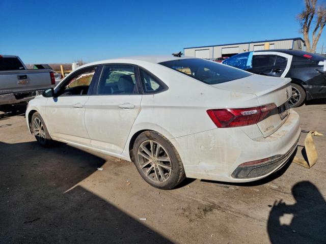 Volkswagen Jetta Sport Image 2