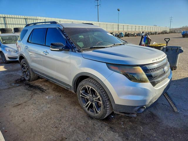 Ford Explorer Sport Image 10