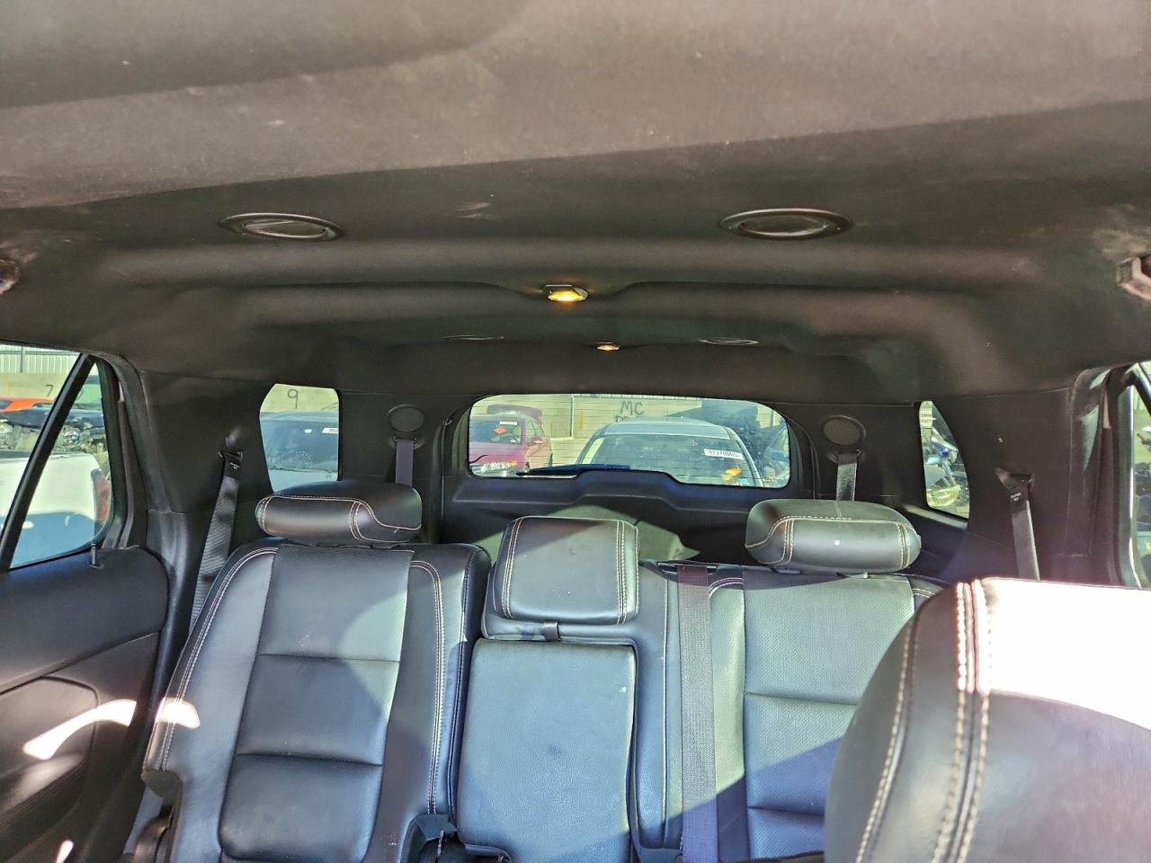 Ford Explorer Sport Image 4