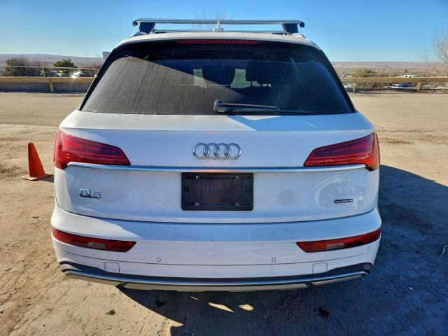 Audi Q5 Premium Plus Image 11