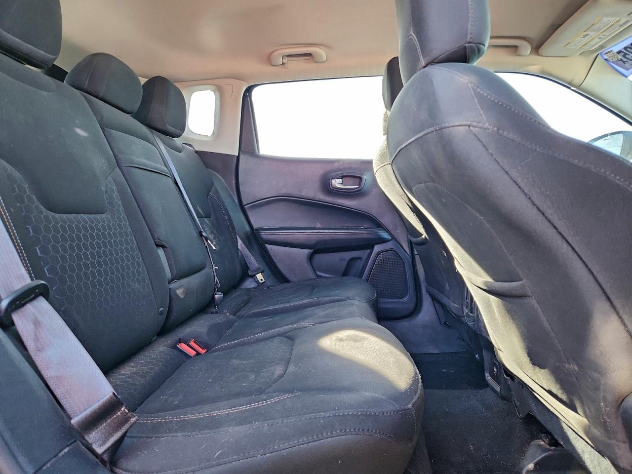 Jeep Compass Sport Image 12