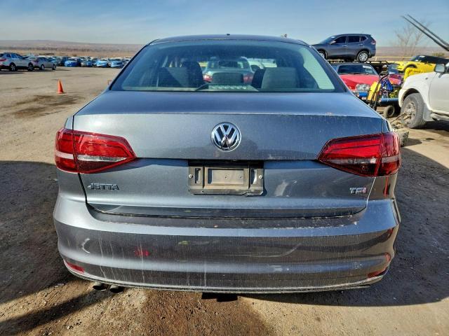 Volkswagen Jetta S Image 10