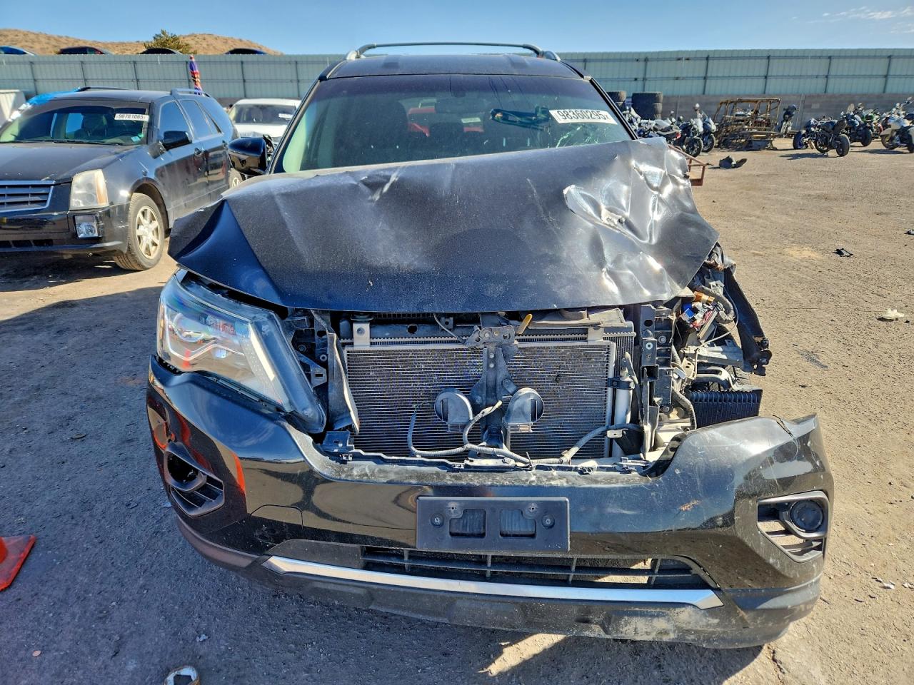 Nissan Pathfinder S Image 5